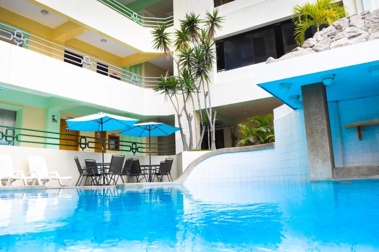 Blue Bay Hotel ساليناس المظهر الخارجي الصورة